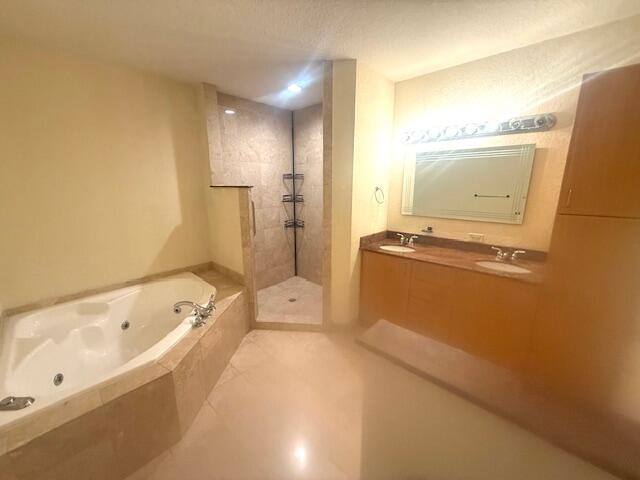 Condo for rent at 1650 Presidential Way #506, West Palm Beach, FL 33401