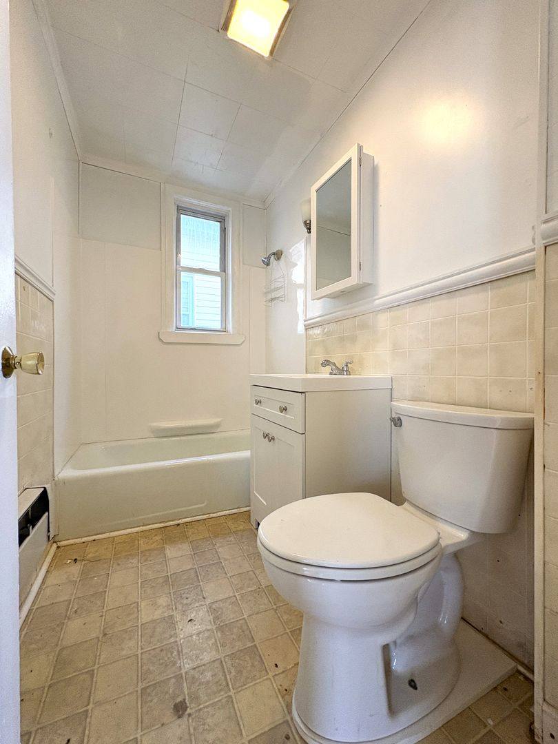 Apartment for rent at 21-27 Clare St, Lowell, MA 01854