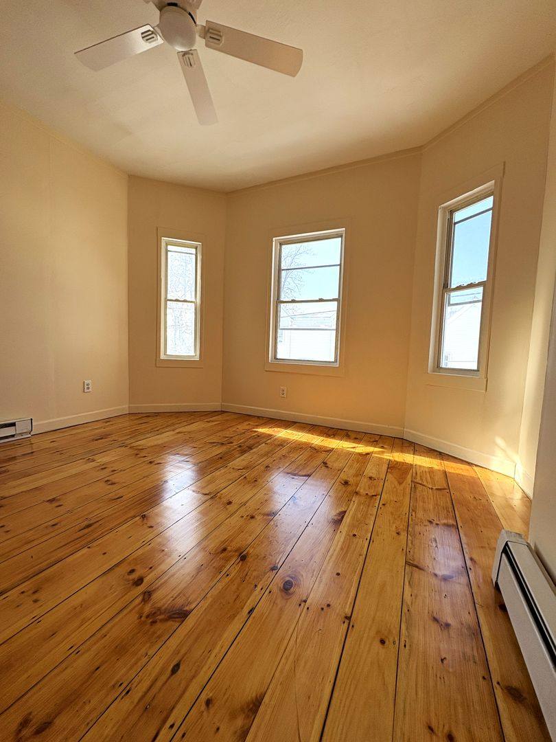 Apartment for rent at 21-27 Clare St, Lowell, MA 01854
