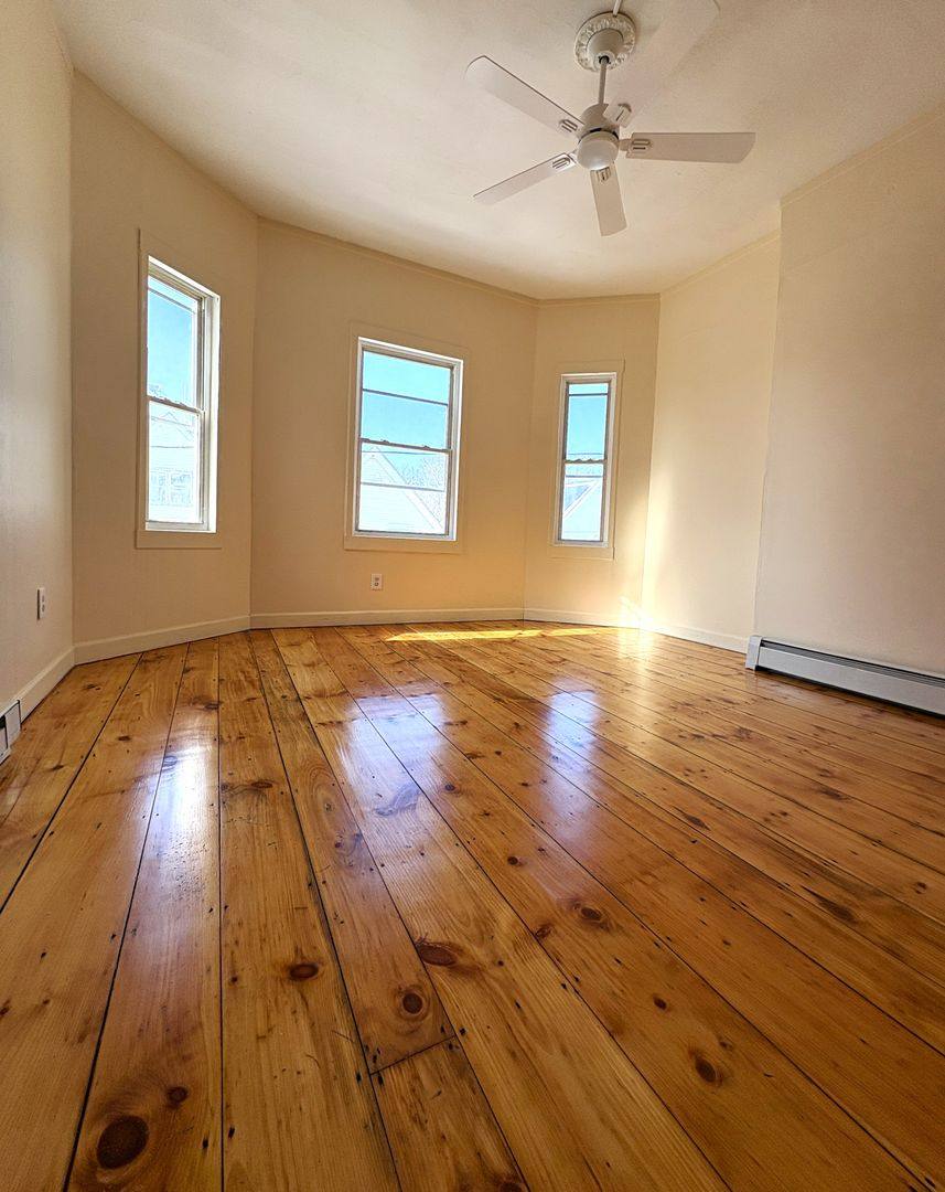 Apartment for rent at 21-27 Clare St, Lowell, MA 01854
