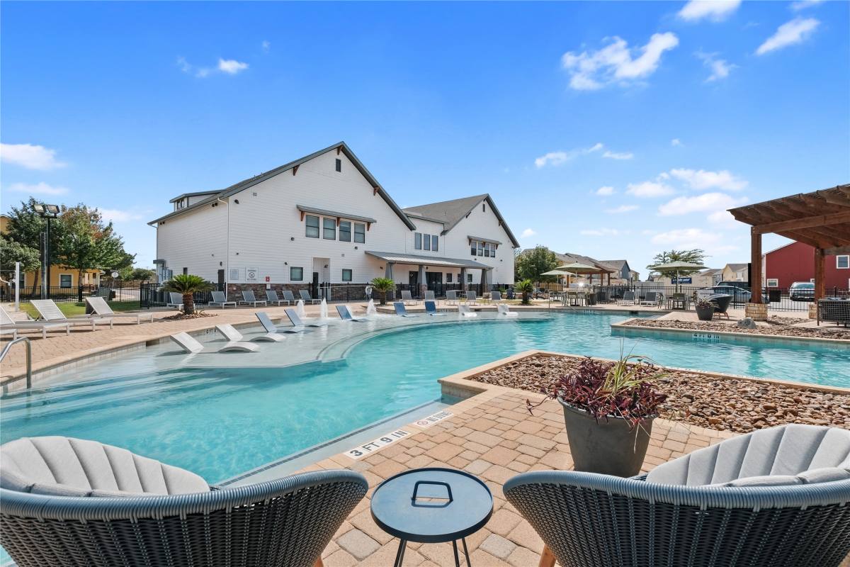 Apartment for rent at 12815-101 Idledale Dr, San Antonio, TX 78249