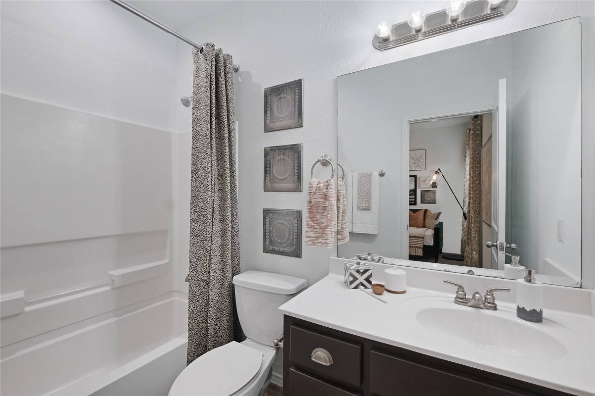Apartment for rent at 12815-101 Idledale Dr, San Antonio, TX 78249