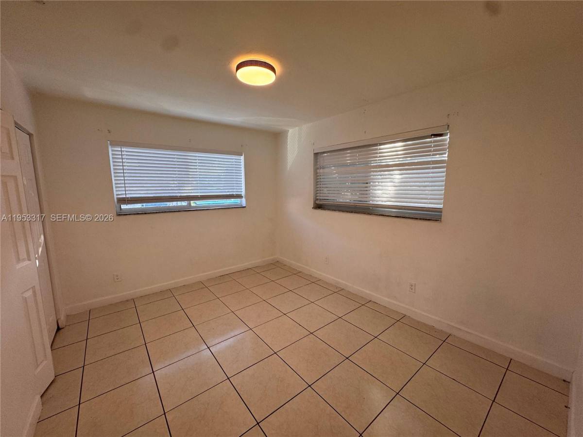 Apartment for rent at 1595 NE 125th St #6, Miami, FL 33161
