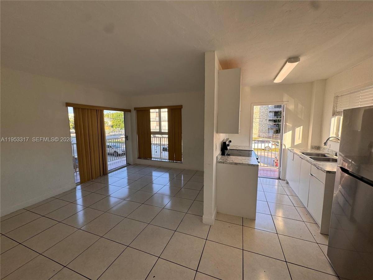 Apartment for rent at 1595 NE 125th St #6, Miami, FL 33161