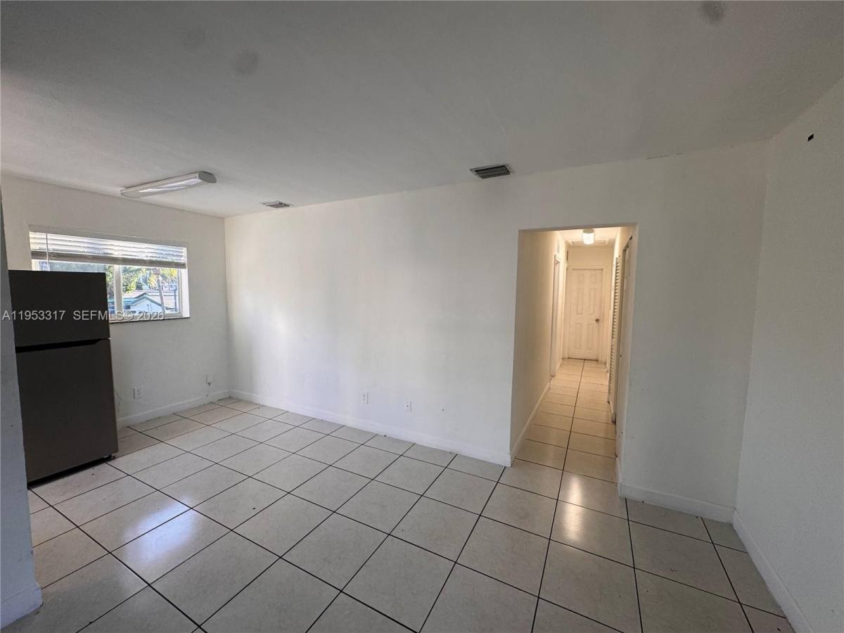 Apartment for rent at 1595 NE 125th St #6, Miami, FL 33161
