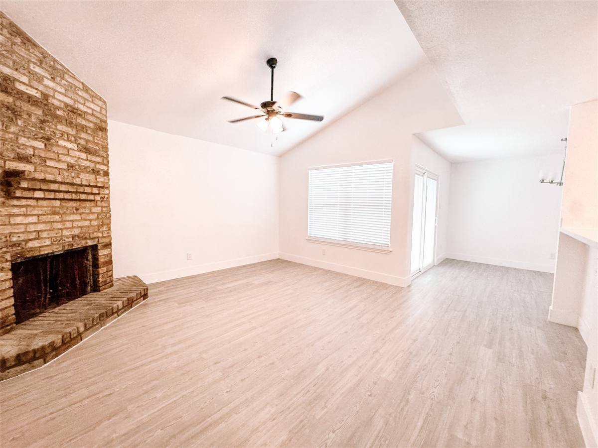 Townhouse for rent at 12524 Pebblestone St, Houston, TX 77072