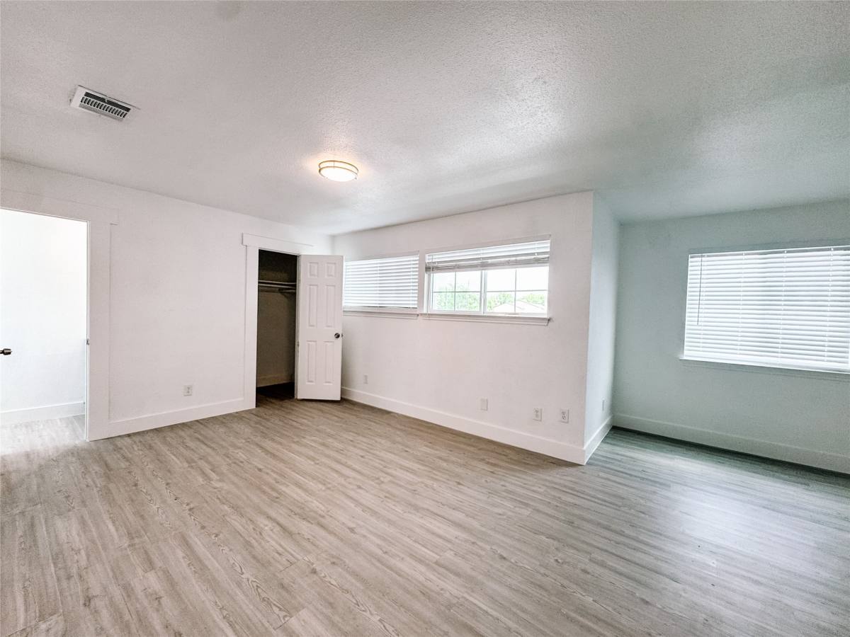 Townhouse for rent at 12524 Pebblestone St, Houston, TX 77072