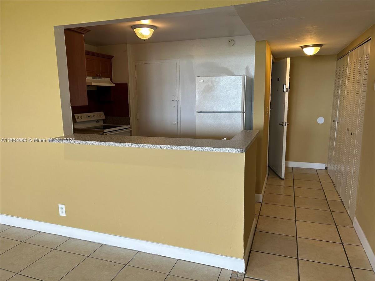 Apartment for rent at 9143 SW 77th Ave #9143B802, Miami, FL 33156