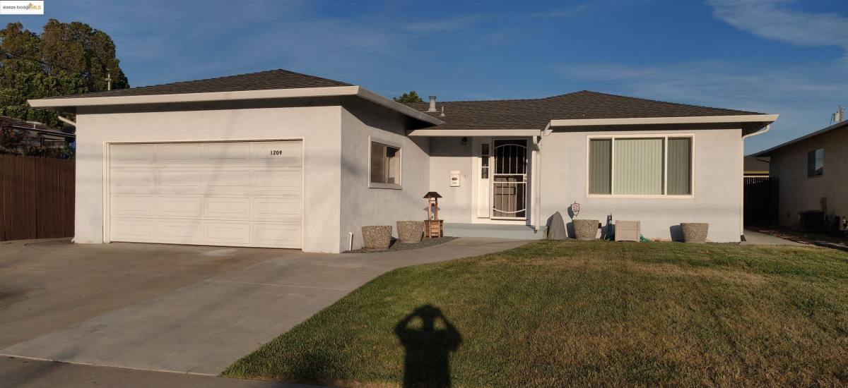 Apartment for rent at 1209 Tulip Dr, Antioch, CA 94509