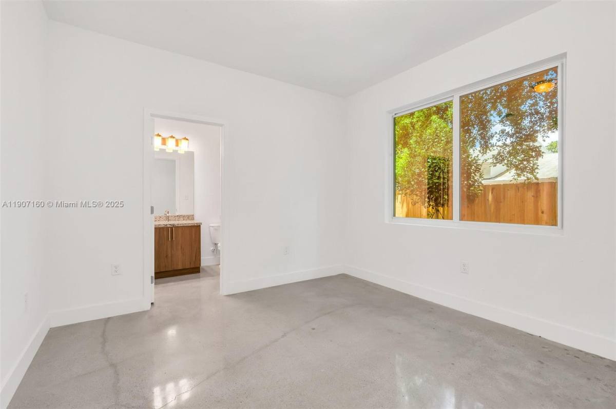 Apartment for rent at 638 NW 15th Ave #638, Fort Lauderdale, FL 33311