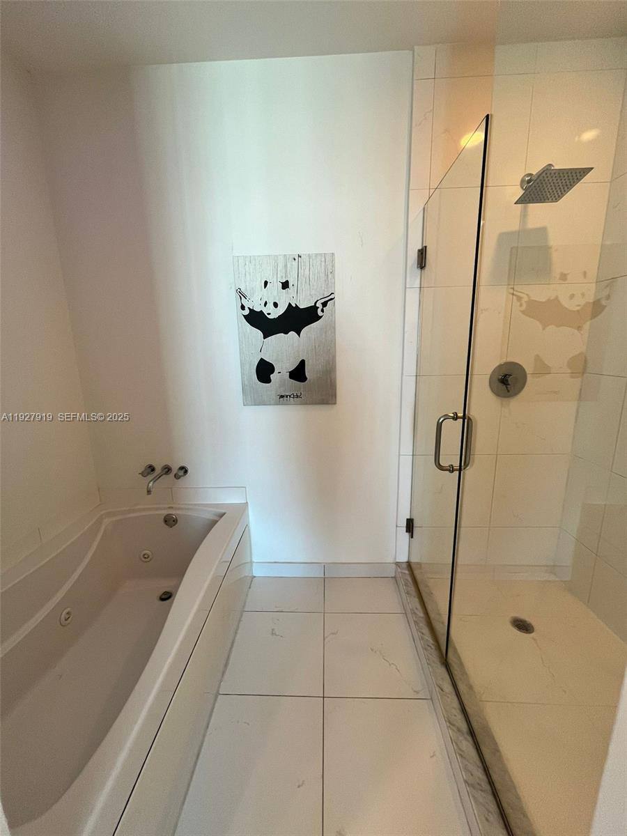 Condo for rent at 55 SE 6th St #4103, Miami, FL 33131