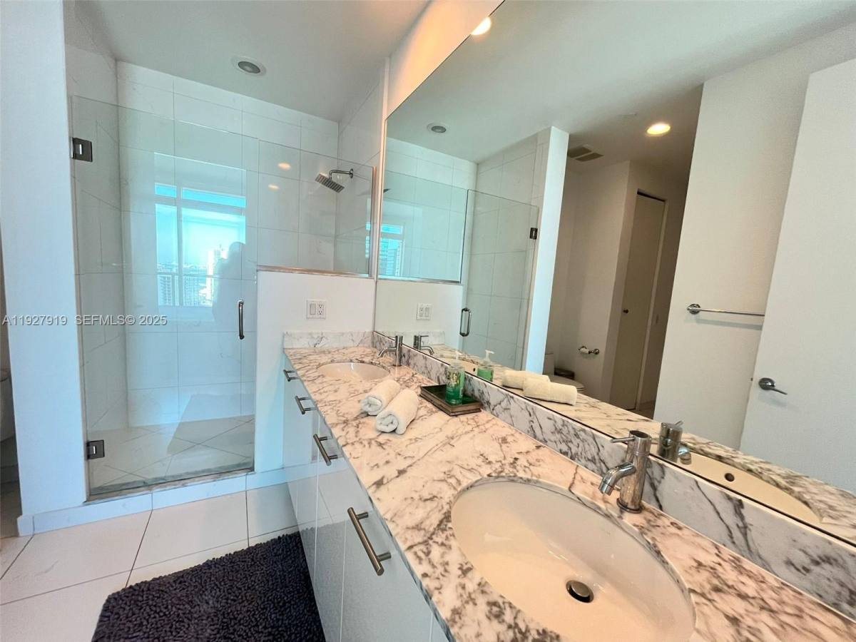 Condo for rent at 55 SE 6th St #4103, Miami, FL 33131