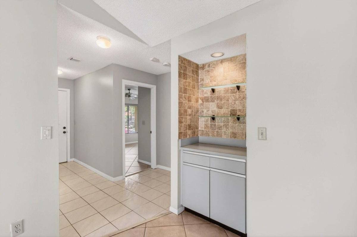 Condo for rent at 400 Club Circle #201, Boca Raton, FL 33487