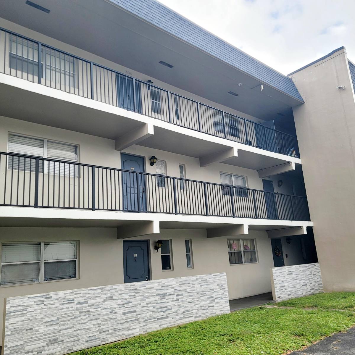 Condo for rent at 7911 N Colony Circle #305, Fort Lauderdale, FL 33321