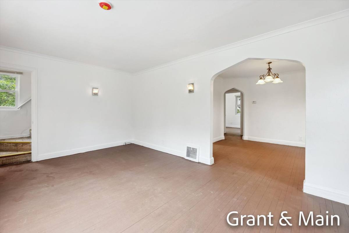 House for rent at 19250 Charest, Detroit, MI 48234
