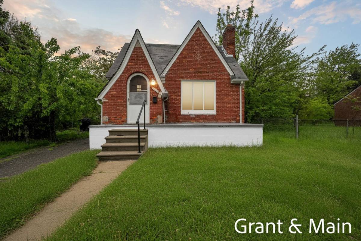 House for rent at 19250 Charest, Detroit, MI 48234