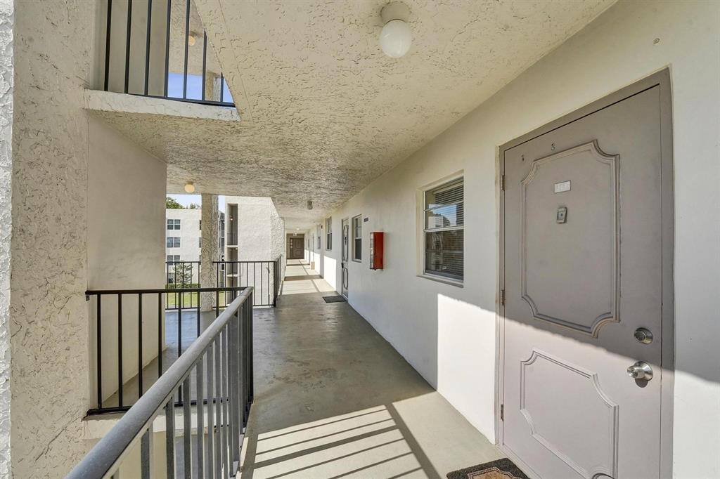 Condo for rent at 9235 Lagoon Place #308, Fort Lauderdale, FL 33324