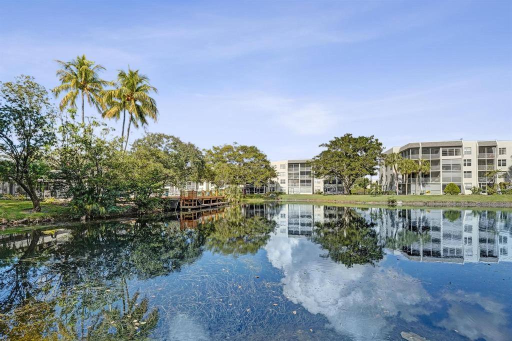 Condo for rent at 9235 Lagoon Place #308, Fort Lauderdale, FL 33324