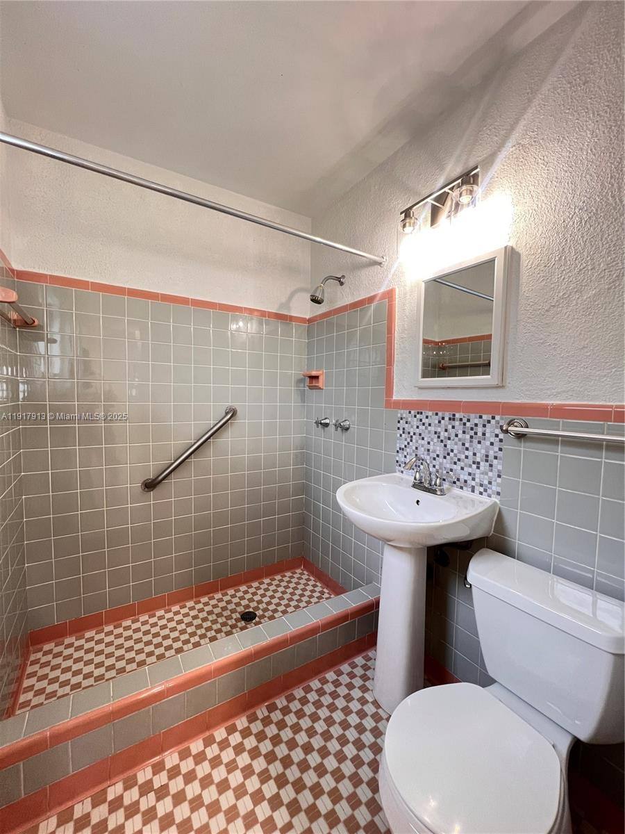 Apartment for rent at 161 SW 52nd Court #161, Miami, FL 33134