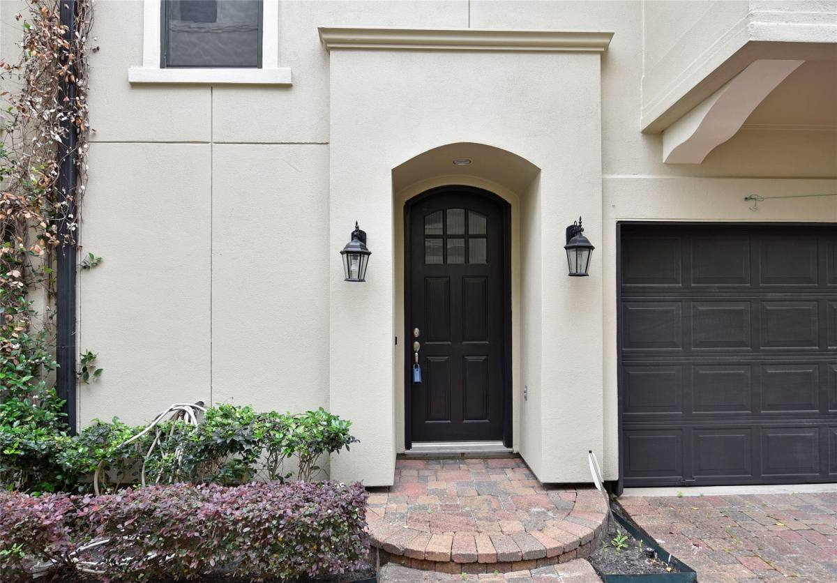 Apartment for rent at 5813 A Kiam St, Houston, TX 77007