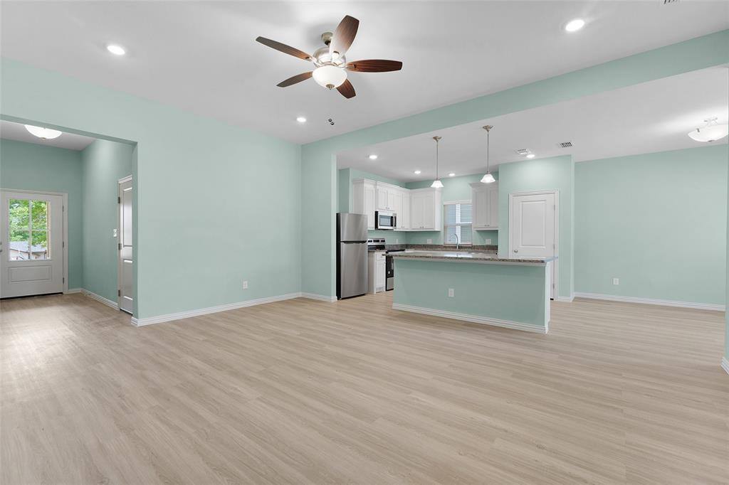 Apartment for rent at 2027 Bluebonnet Ave, Denison, TX 75020