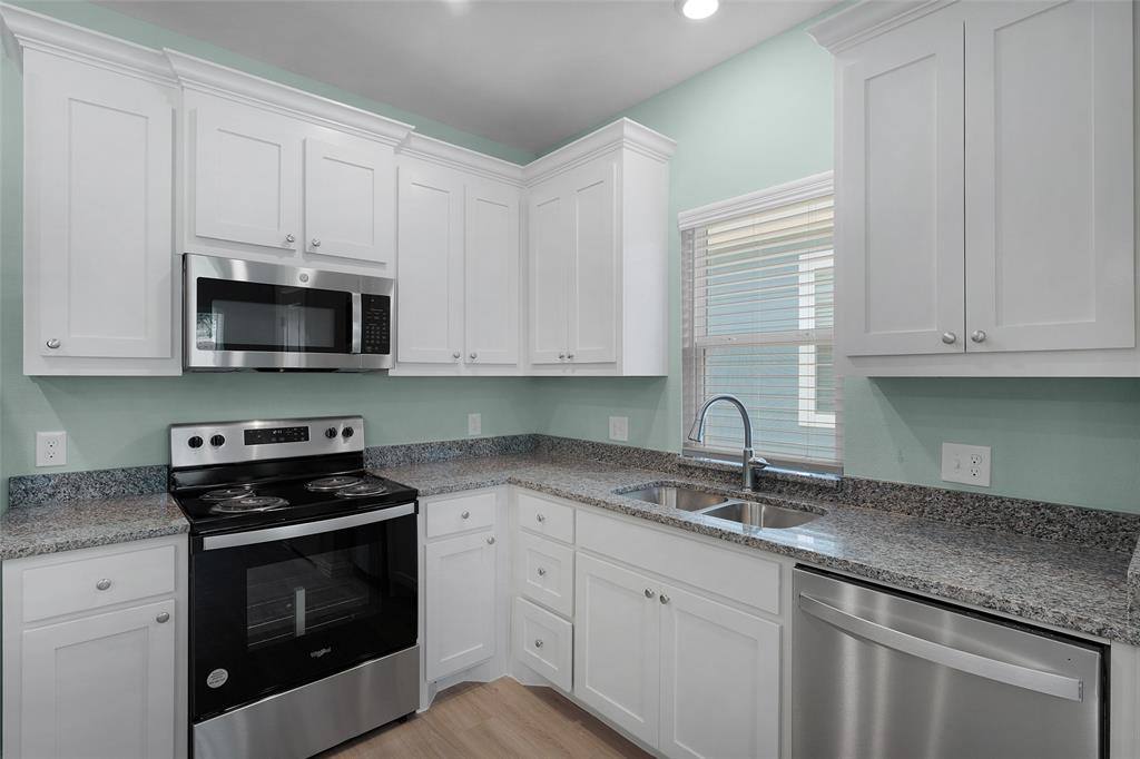 Apartment for rent at 2027 Bluebonnet Ave, Denison, TX 75020