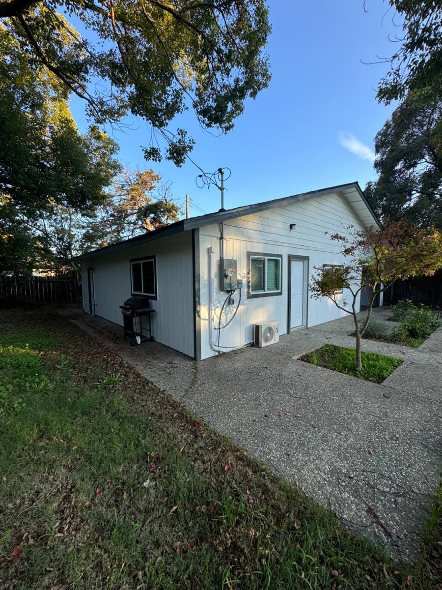 Apartment for rent at 4051 69th St, Sacramento, CA 95820