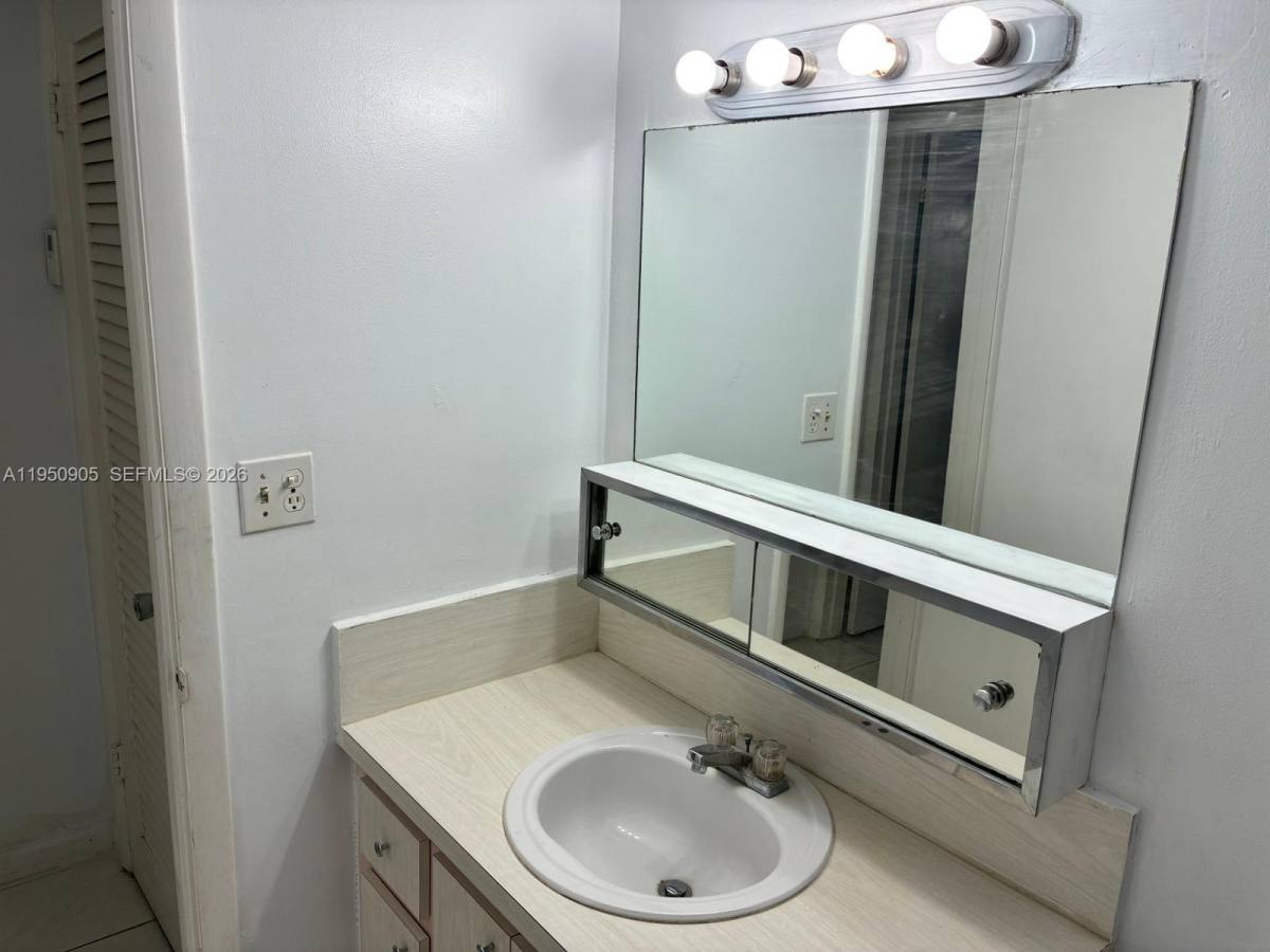 Apartment for rent at 1450 NE 191st St #205, Miami, FL 33179