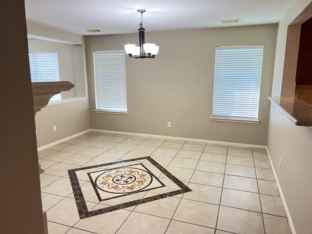 Apartment for rent at 2030 Waverly Glend Dr, Katy, TX 77450