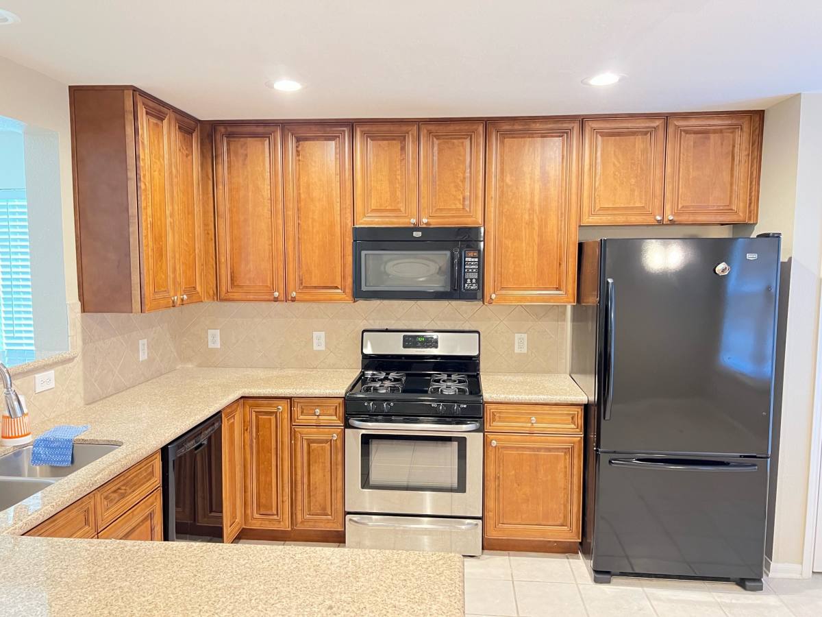 Apartment for rent at 2030 Waverly Glend Dr, Katy, TX 77450