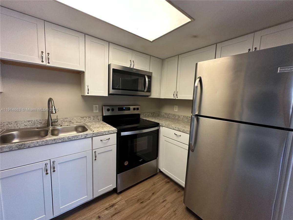 Condo for rent at 6060 Village Circle N, Orlando, FL 32822