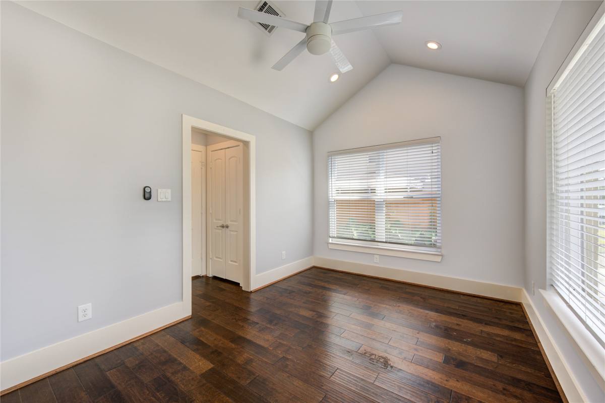 Apartment for rent at 2401 Eagle St, Houston, TX 77004
