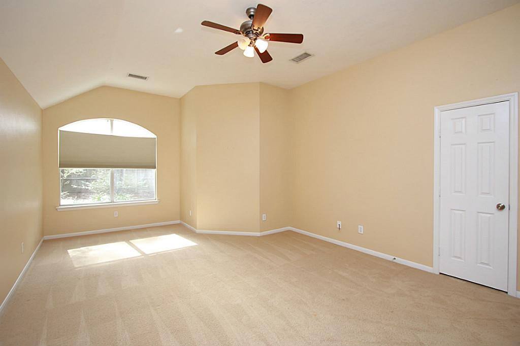 Apartment for rent at 155 Avonlea Court #155, Spring, TX 77382