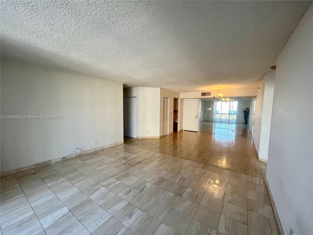 Condo for rent at 3600 Mystic Pointe Dr #1717, Miami, FL 33180