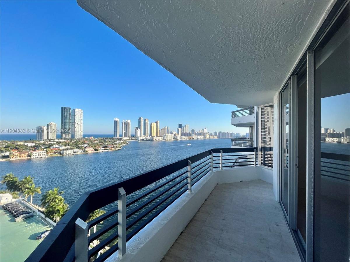 Condo for rent at 3600 Mystic Pointe Dr #1717, Miami, FL 33180