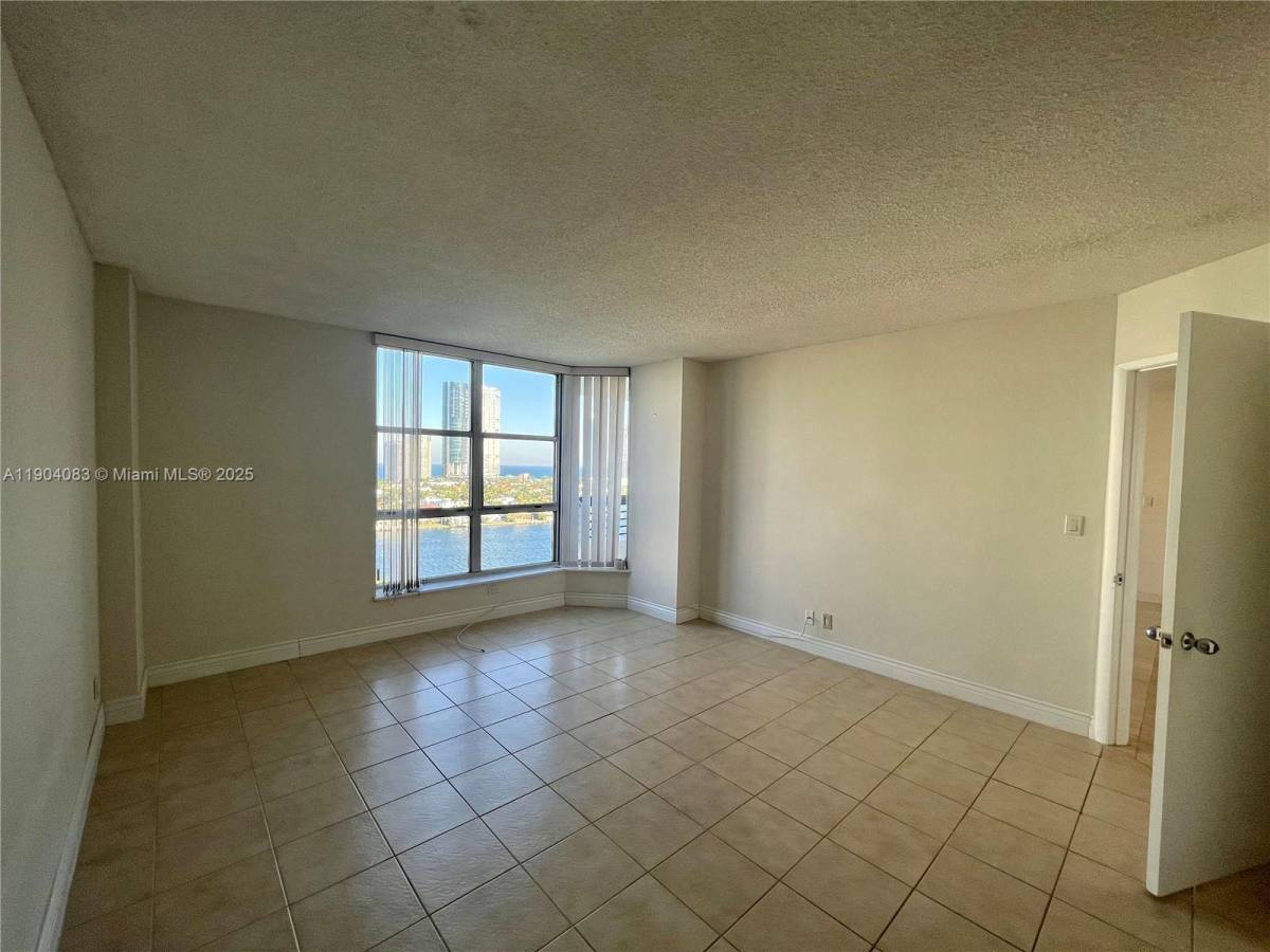 Condo for rent at 3600 Mystic Pointe Dr #1717, Miami, FL 33180