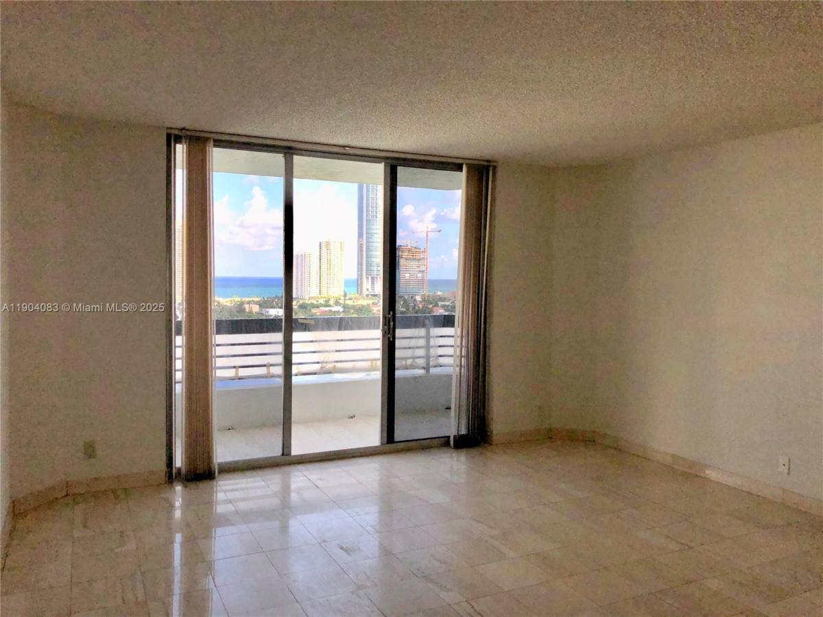 Condo for rent at 3600 Mystic Pointe Dr #1717, Miami, FL 33180