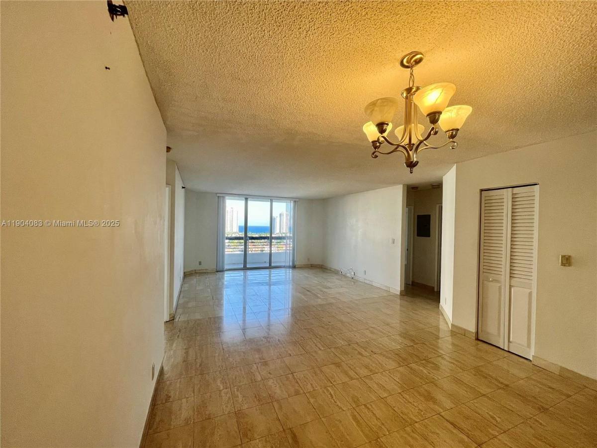Condo for rent at 3600 Mystic Pointe Dr #1717, Miami, FL 33180