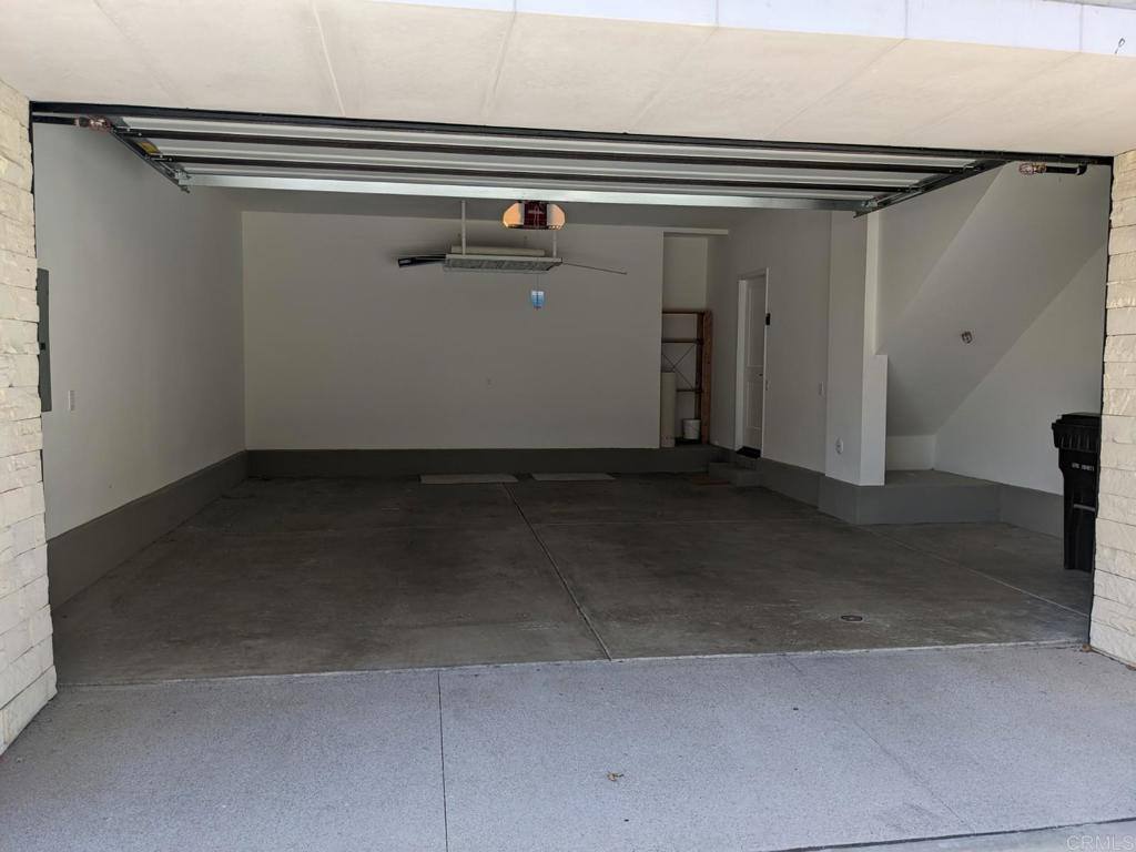 Townhouse for rent at 2950 Via Alta Place, San Diego, CA 92108