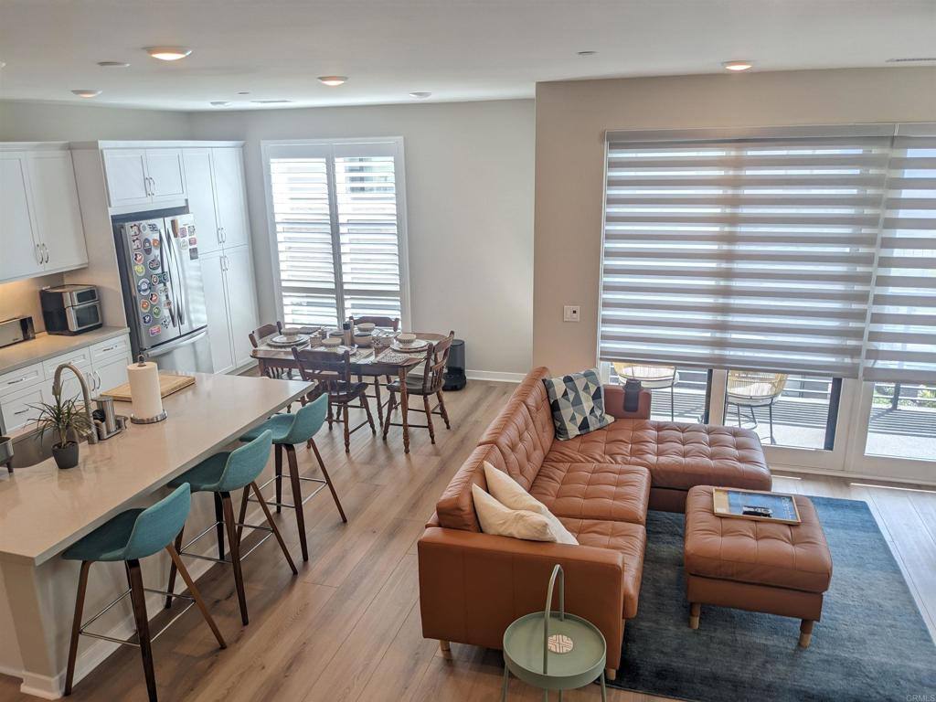 Townhouse for rent at 2950 Via Alta Place, San Diego, CA 92108
