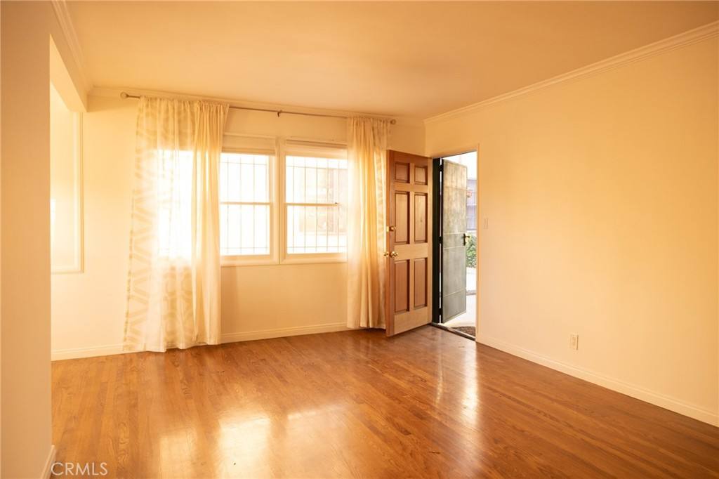 Apartment for rent at 1745 Mariposa Ave, Los Angeles, CA 90027