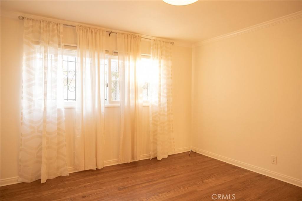 Apartment for rent at 1745 Mariposa Ave, Los Angeles, CA 90027