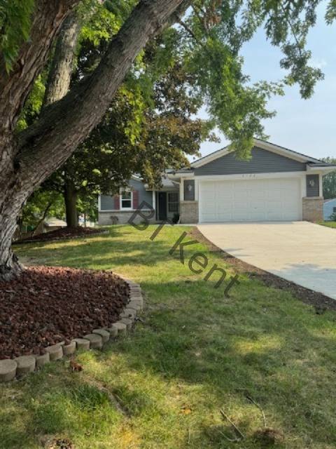 House for rent at 2146 Gingerwood Court SE, Grand Rapids, MI 49508
