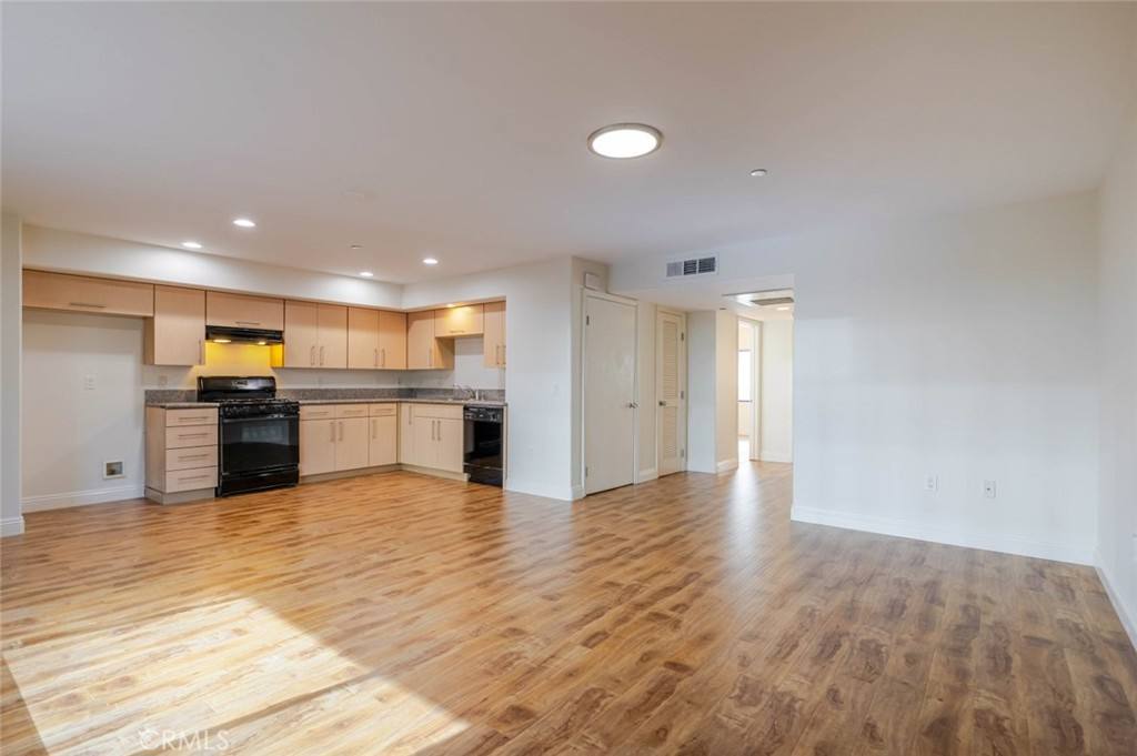 Condo for rent at 1466 Tamarind Ave #103, Los Angeles, CA 90028