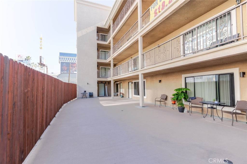 Condo for rent at 1466 Tamarind Ave #103, Los Angeles, CA 90028