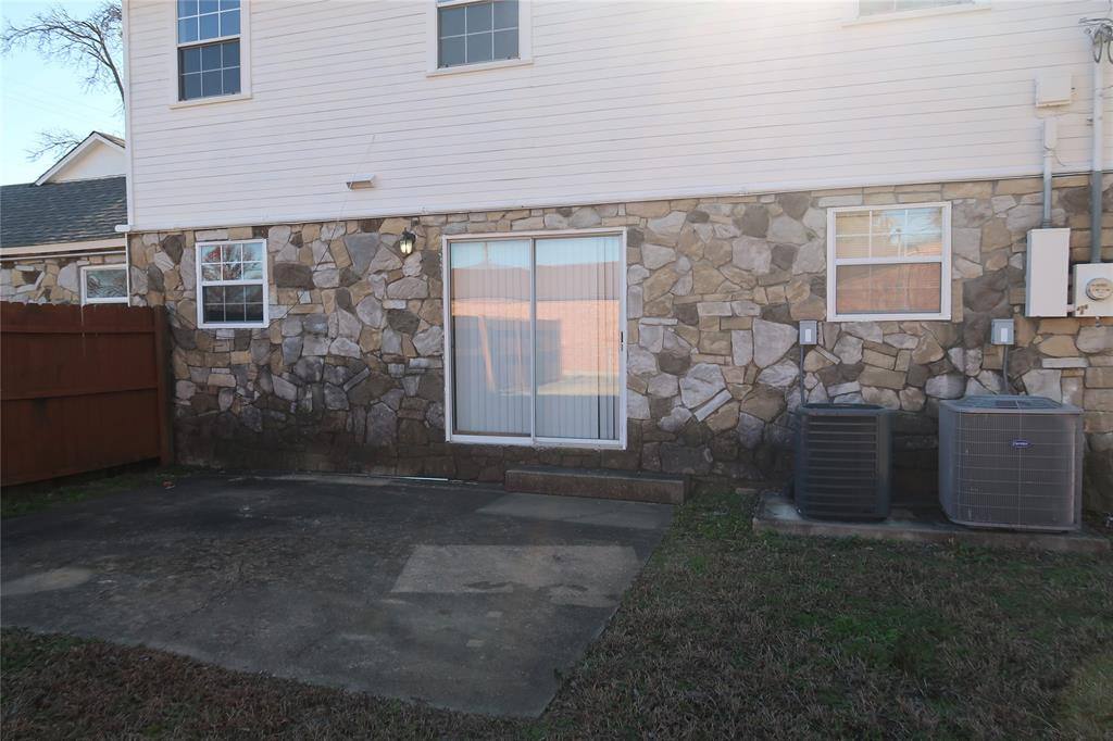 Apartment for rent at 406 N Denny St #406B, Howe, TX 75459