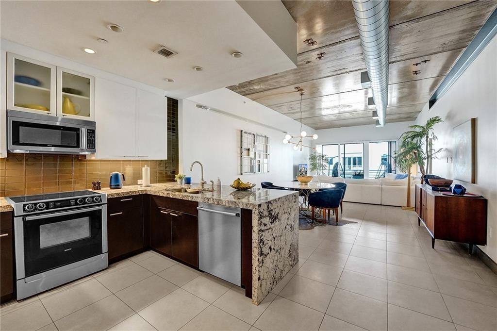 Apartment for rent at 110 SE 2nd St #402, Delray Beach, FL 33444