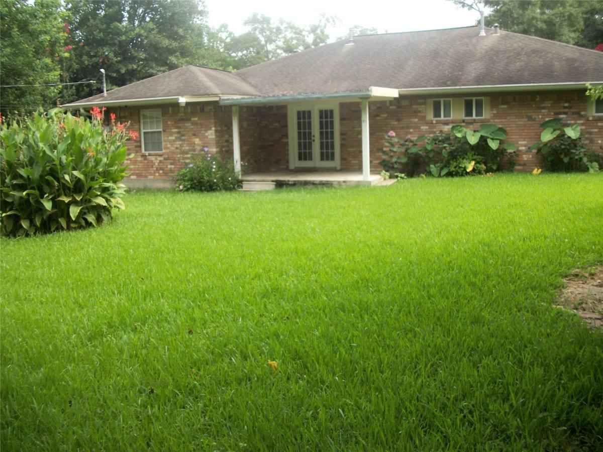 Apartment for rent at 111 Shadylyn Dr #111, Conroe, TX 77304