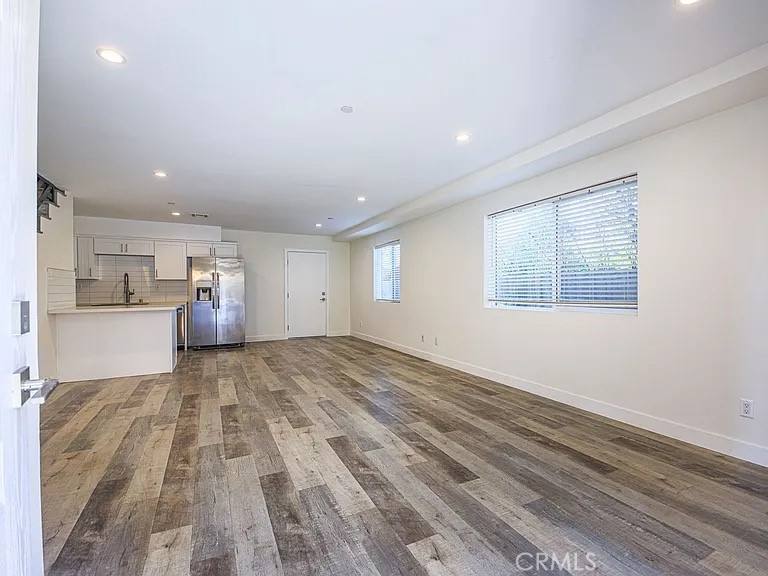 Apartment for rent at 7445 Troost Ave #74457445 1 2, North Hollywood, CA 91605