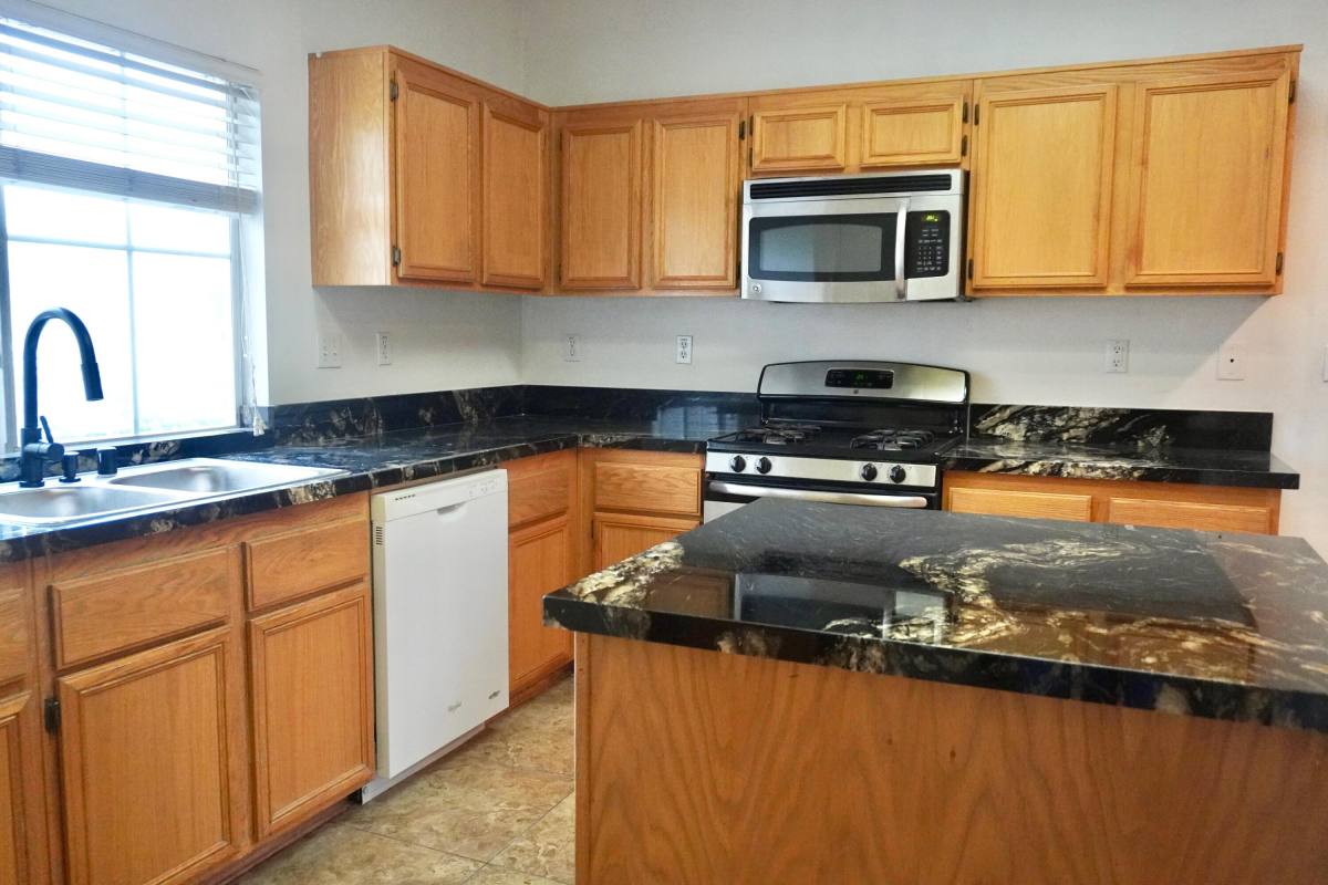 Apartment for rent at 83125 Broadmoor Dr, Indio, CA 92203